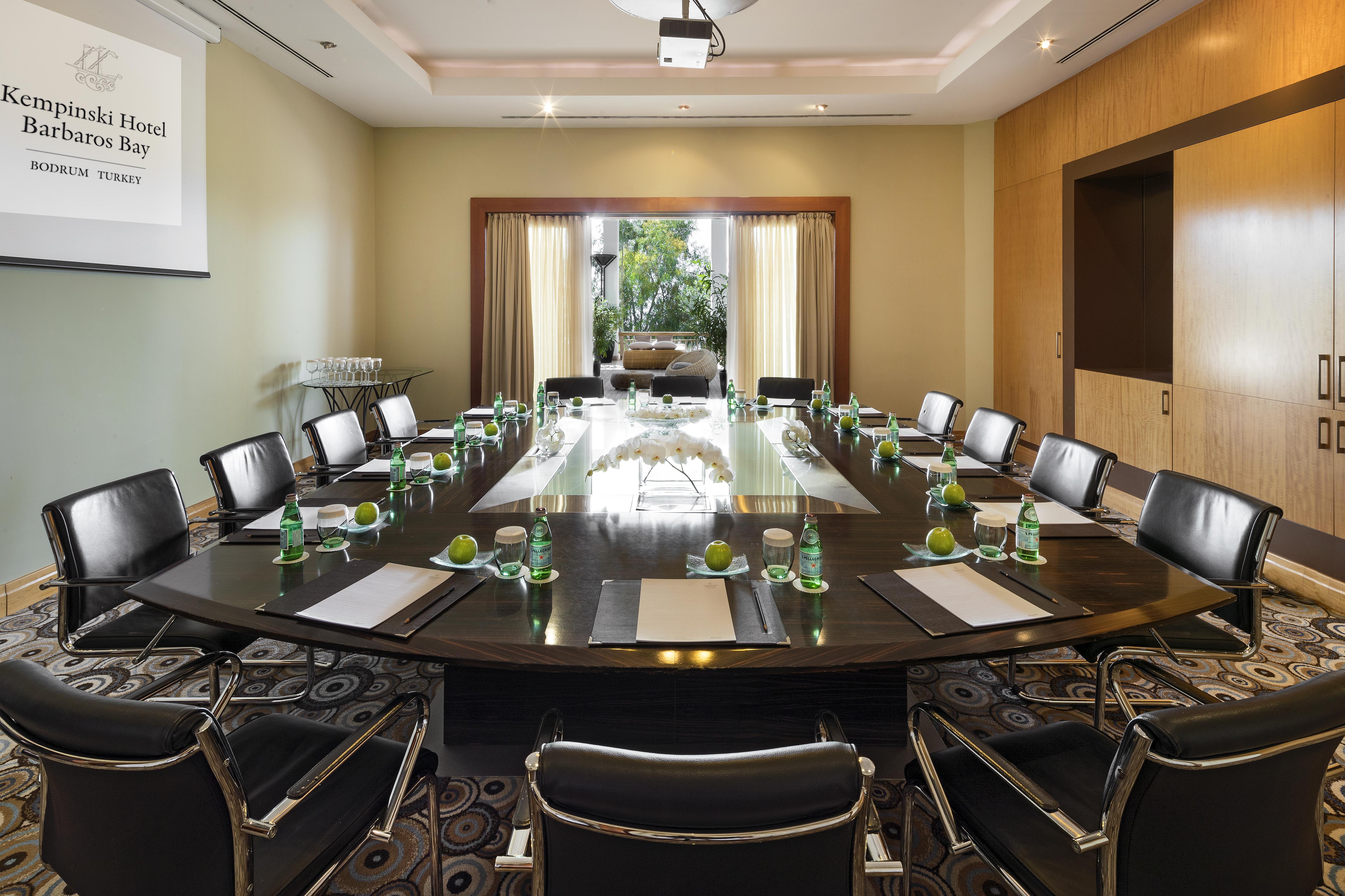Yaliciftlik Kempinski Hotel Barbaros Bay Bodrum מראה חיצוני תמונה